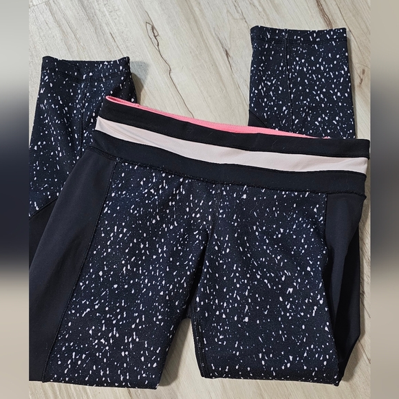 Lululemon Give Me Qi Crop Leggings — Speckled Black / Contrast  Size 4 - Picture 1 of 5